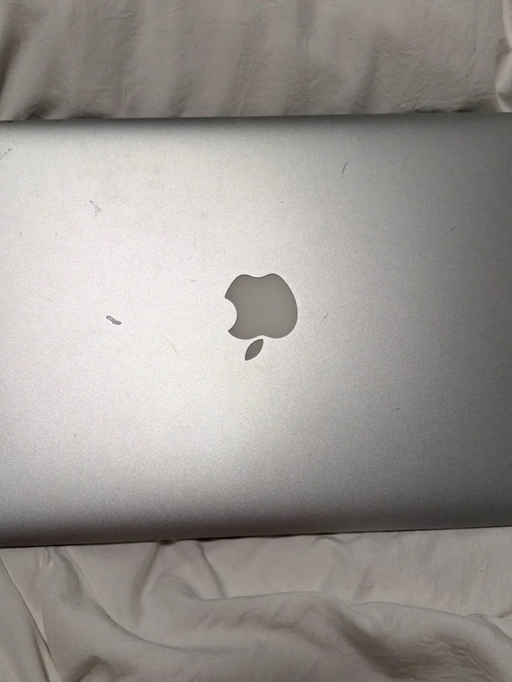Apple MacBook Air Aluminum Silver 13-inch Laptop